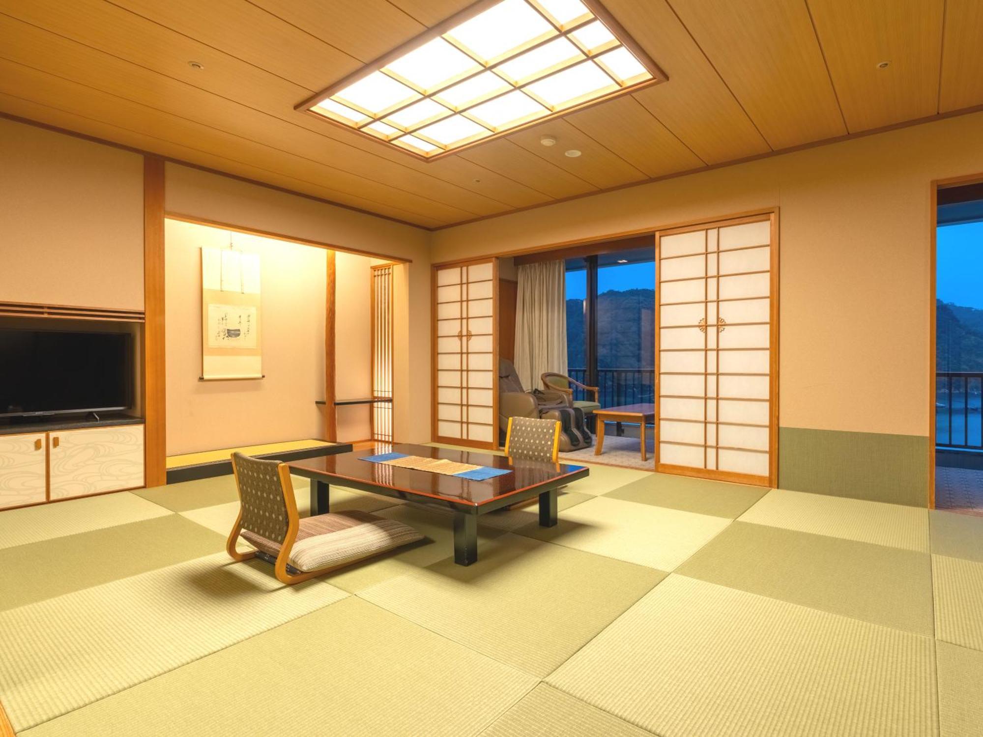 Kumano-bettei Nakanoshima 4* Nachikatsuura